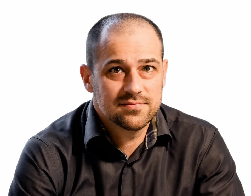 Лесных Дмитрий Александрович — ведущий инструктор по двигательной реабилитации